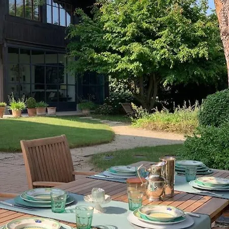 Apartment 'le Petit Clos Suites'- Charming Getaway On Leman *