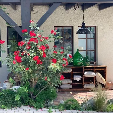 Apartment 'le Petit Clos Suites'- Charming Getaway On Leman Nyon