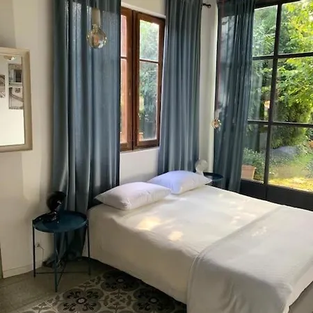 Apartment 'le Petit Clos Suites'- Charming Getaway On Leman *