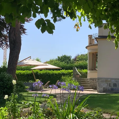 Apartamento 'le Petit Clos Suites'- Charming Getaway On Leman Nyon