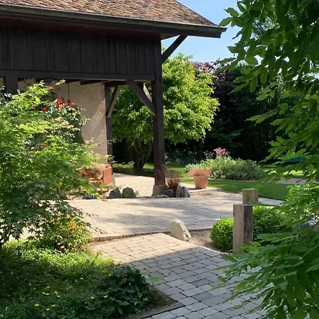 Apartment 'le Petit Clos Suites'- Charming Getaway On Leman *