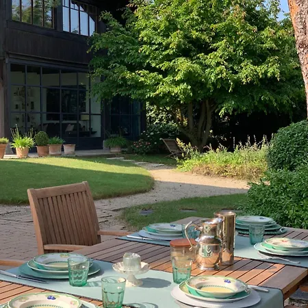 Apartment 'le Petit Clos Suites'- Charming Getaway On Leman Nyon