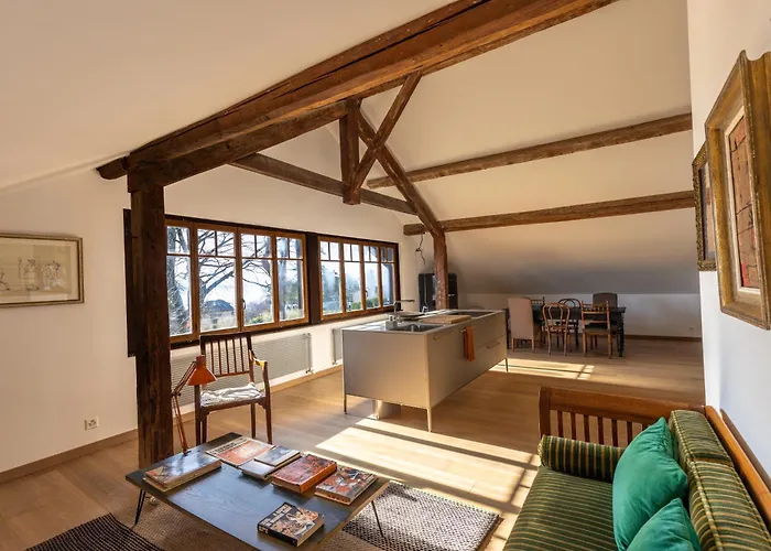 'le Petit Clos Suites'- Charming Getaway On Leman