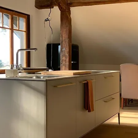 'le Petit Clos Suites'- Charming Getaway On Leman Appartement *